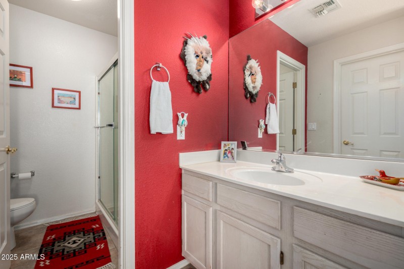 Primary bath w Walk in Shower