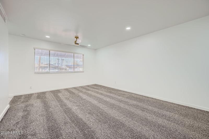 12021 North Riviera Court - Web Quality