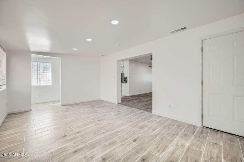 12021 North Riviera Court - Web Quality