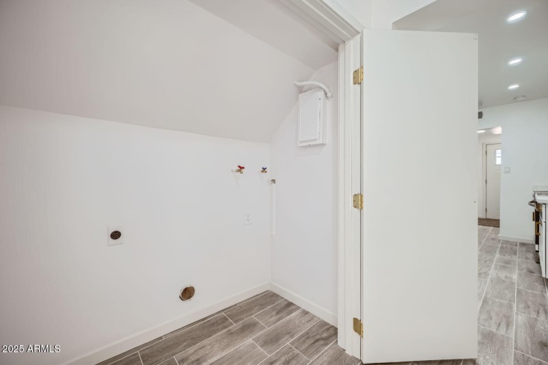 12021 North Riviera Court - Web Quality