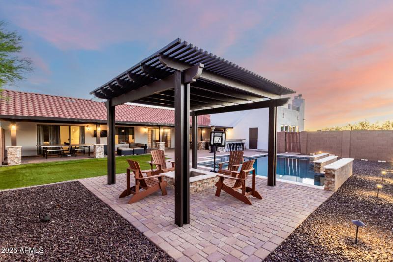 6632 E Calle De Las Estrellas Rd