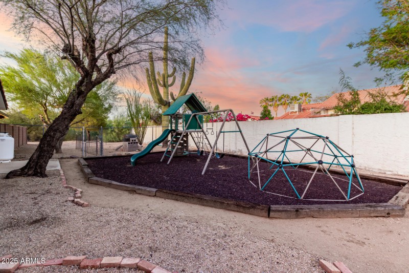 6632 E Calle De Las Estrellas Rd