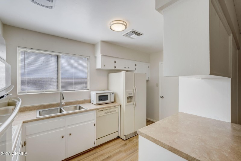 20240520230235856463000000-o