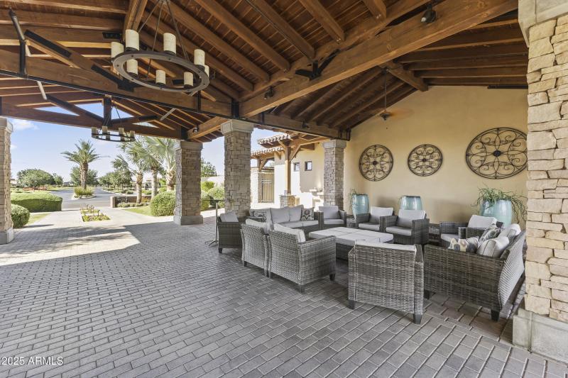 Encanterra Community