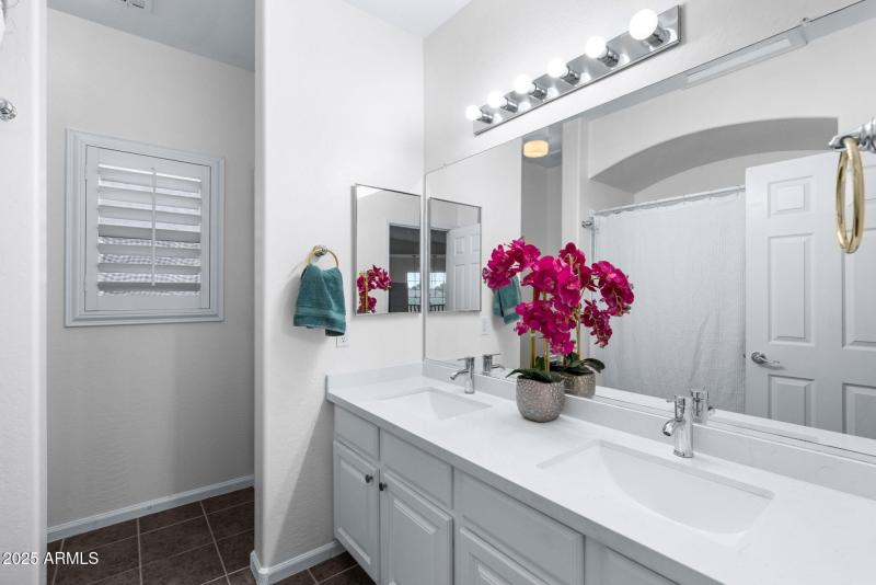 Upstairs Hall Bath
