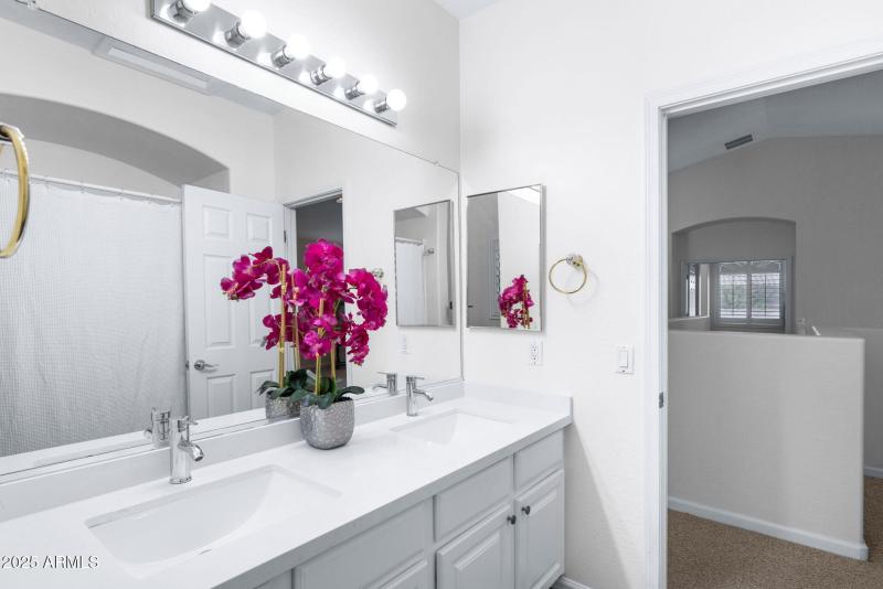 Upstairs Hall Bath
