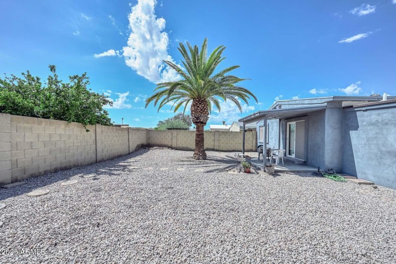 Spacious Pool-Ready Yard Privacy Wall