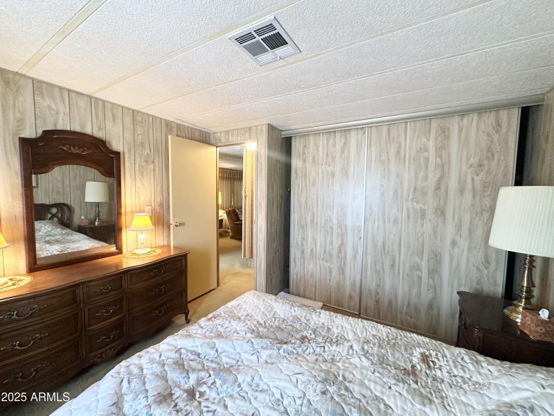 LARGE CLOSET