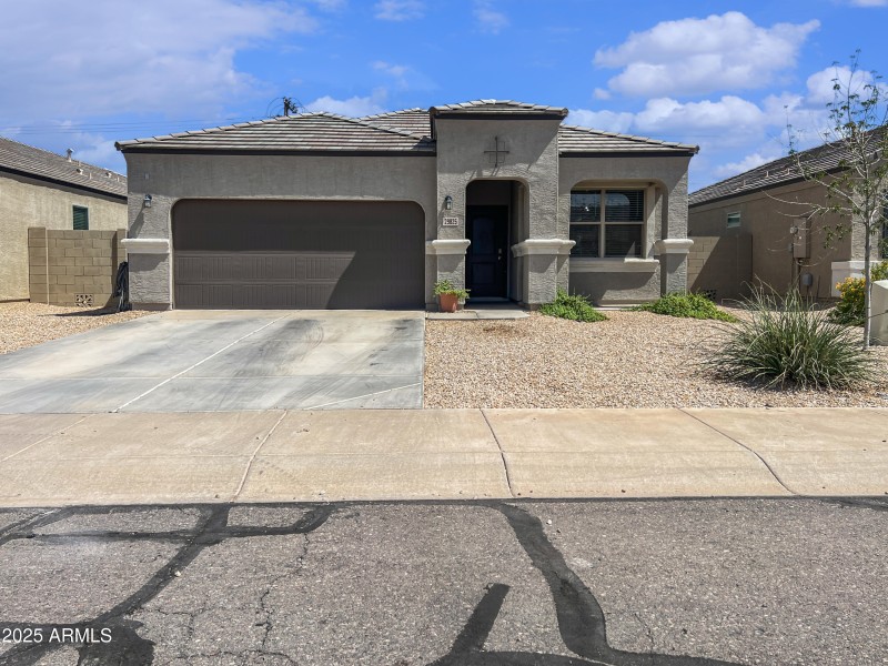 Front of the house 2
