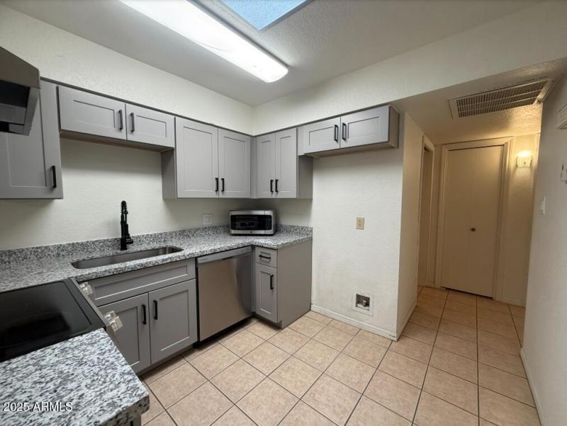 Screenshot 2025-09-16 184345