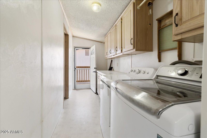 21-Laundry Room