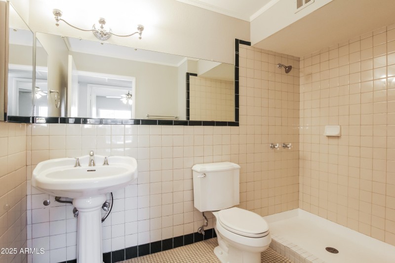 2025-09-14-18-53-51-utc