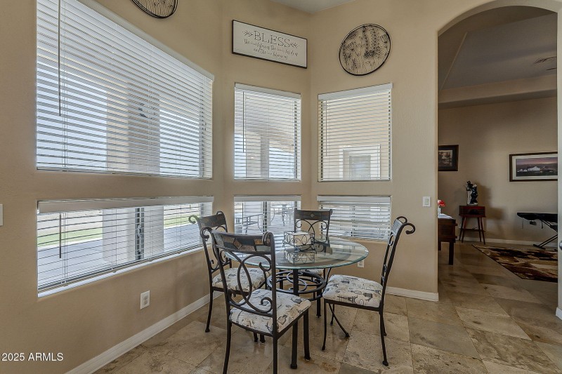 39-web-or-mls-Pima-29