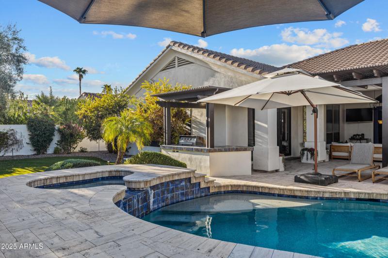 Pool/Spa outdoor kitchen