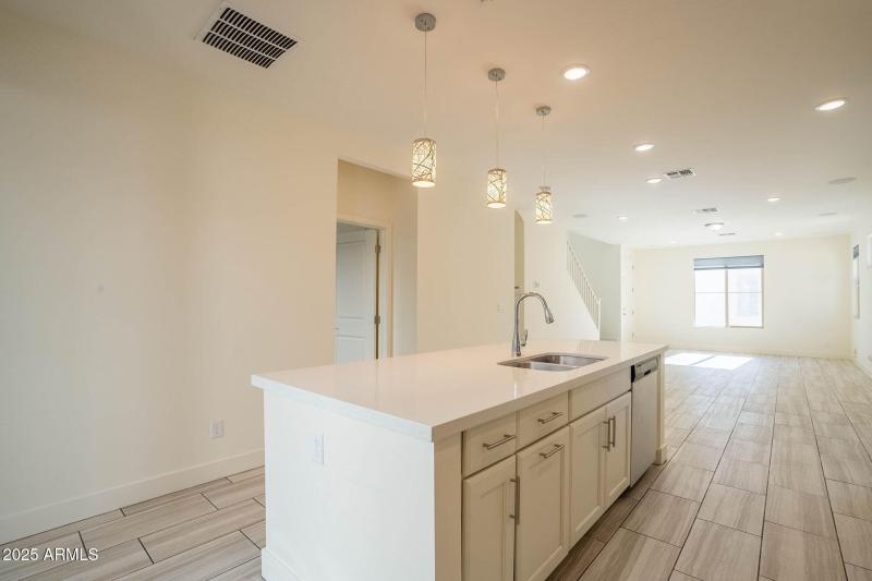 16-web-or-mls-Tune-16