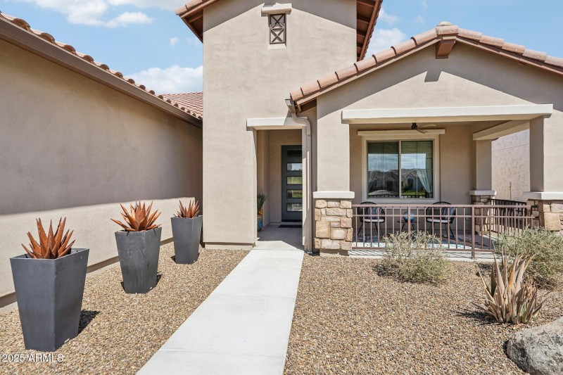 7-web-or-mls-W La Reata Ave-S1709-007