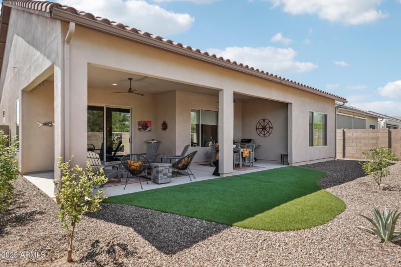 43-web-or-mls-W La Reata Ave-S1709-043