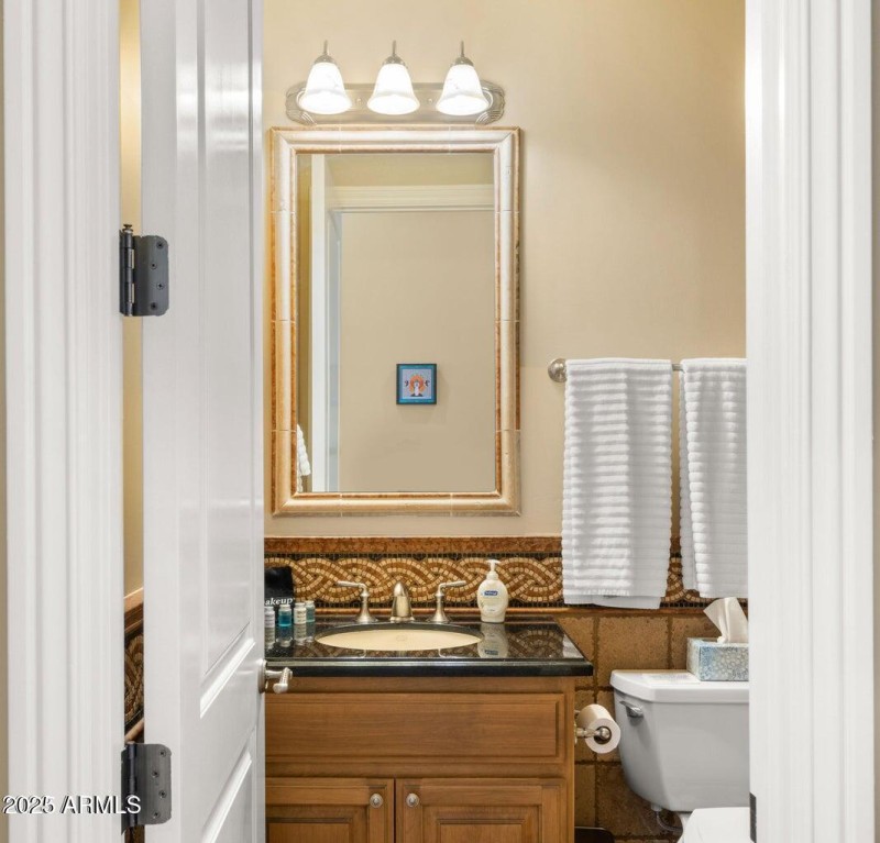 Full Bathroom2