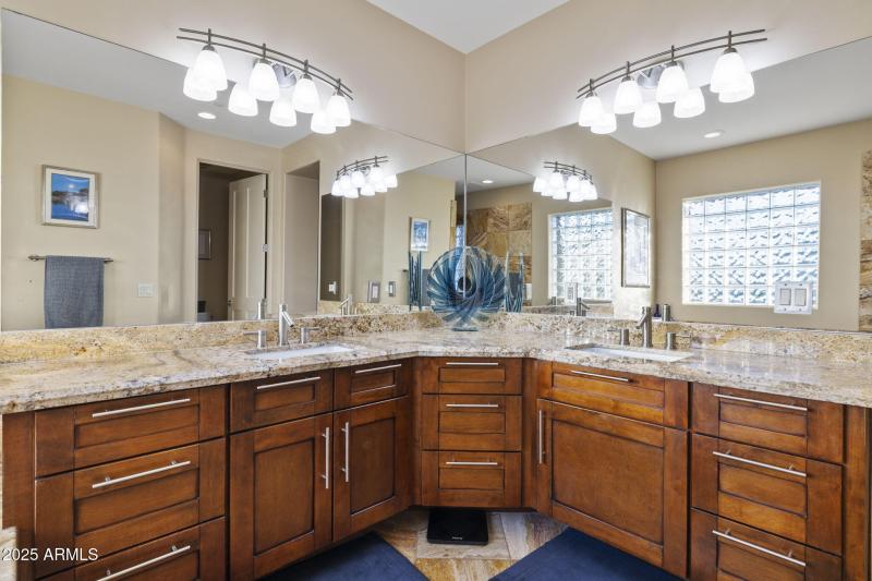 36833 Long Rifle Rd Carefree - 382