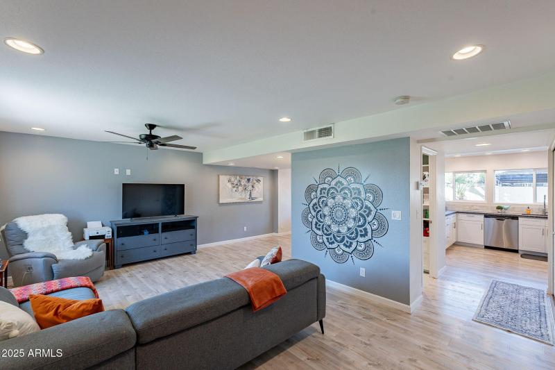 Neutral wide-plank luxury floors