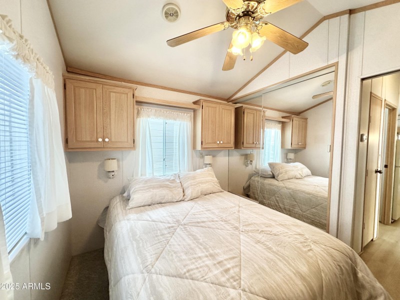 LARGE MIRRORED CLOSET