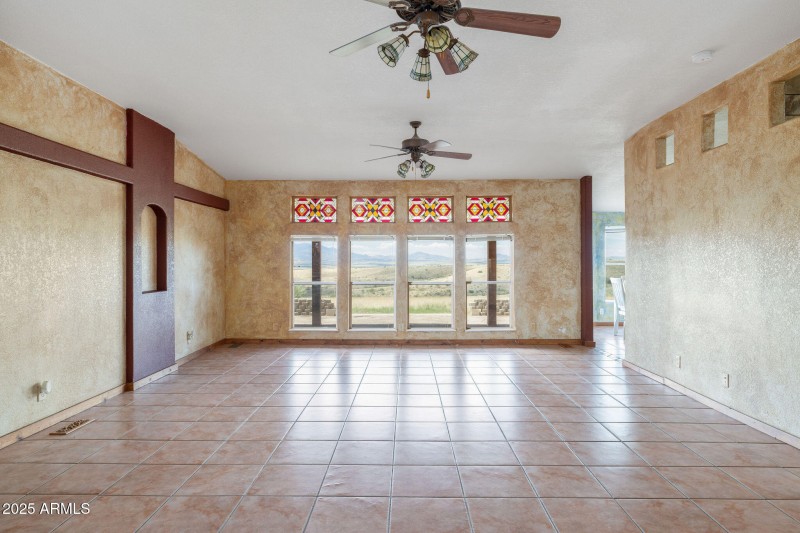 22091EMountainRainTrl-3