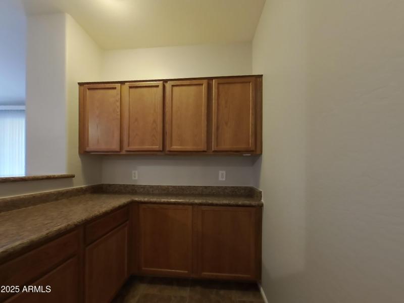 15_pc_xFFi9AR05H_xQSiHEdgPo_layout_0