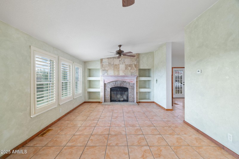 22091EMountainRainTrl-12