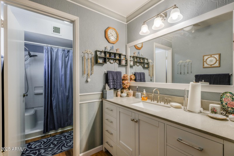 Owner's En-Suite Bath