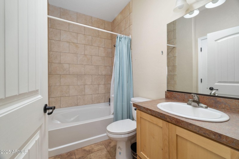 22091EMountainRainTrl-40