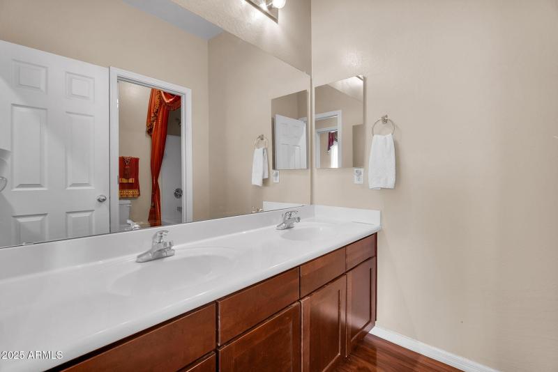 30-web-or-mls-East Sebring-22