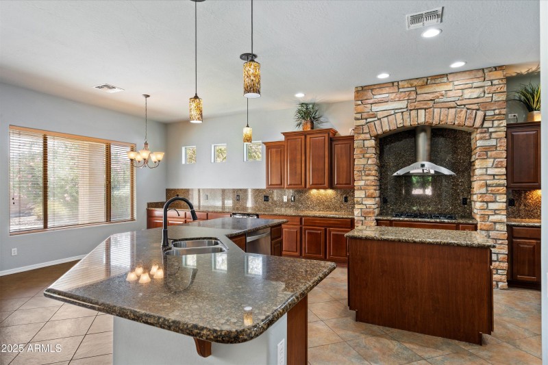 12-Kitchen