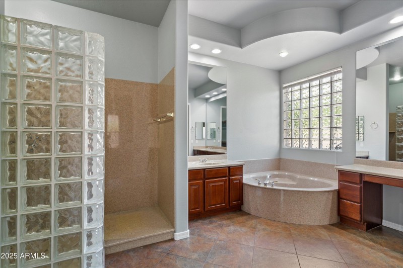 19-Master Bathroom