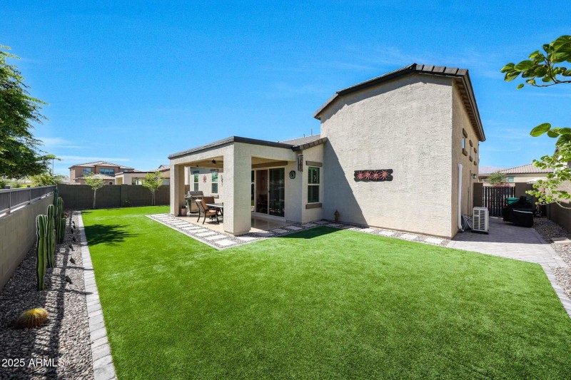 8321 N 172nd Ln - Granite Vista
