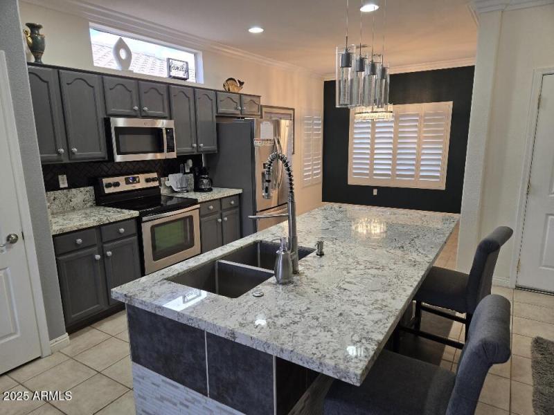 20250908_125226_resized