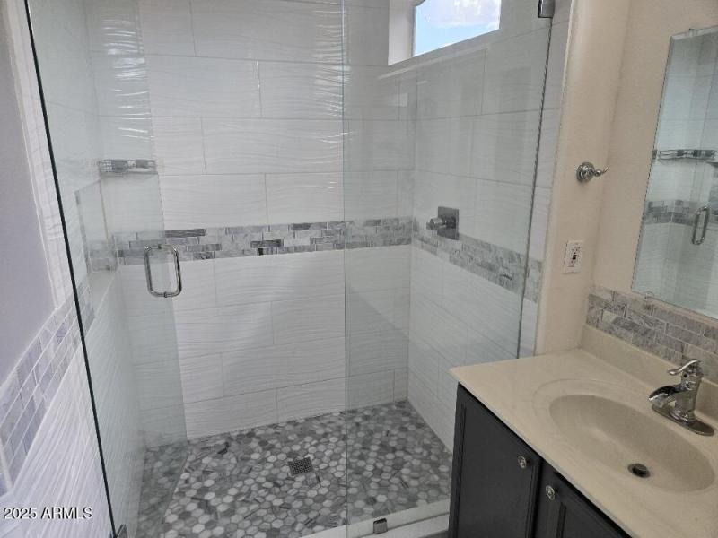 20250908_125818_resized