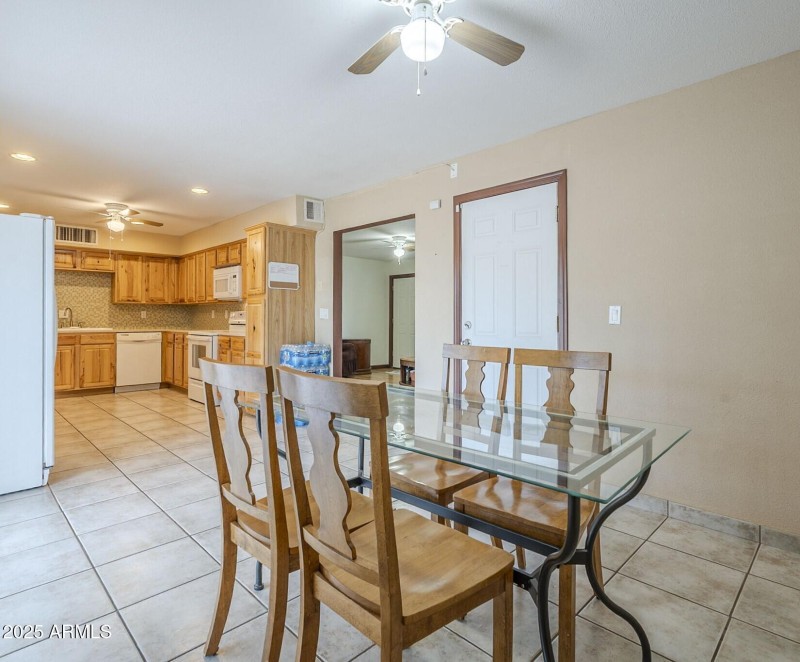 Dining.kitchen.2