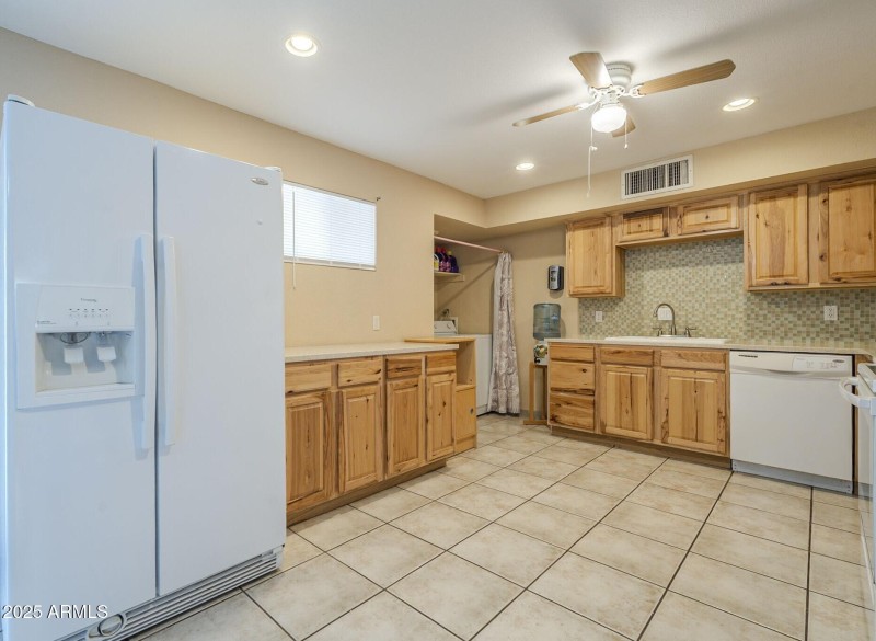 Kitchen.3
