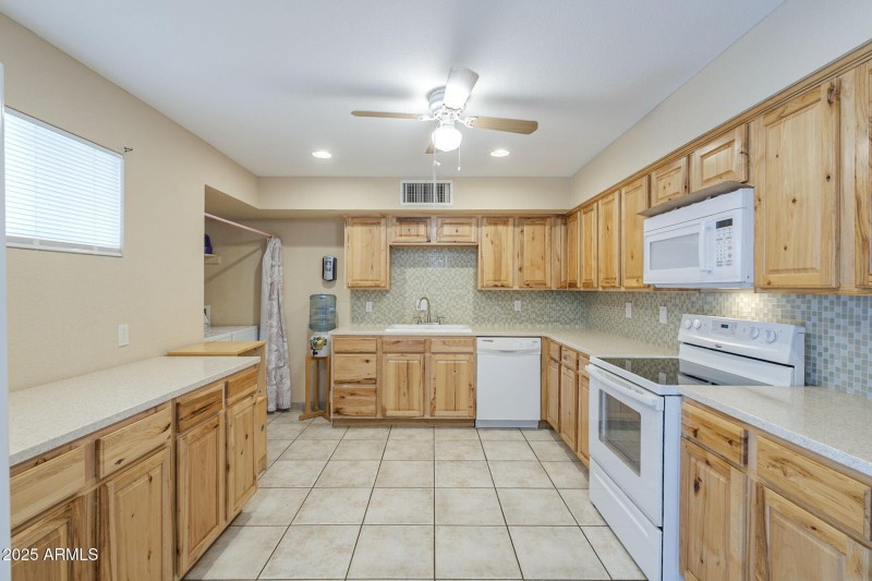 Kitchen.5