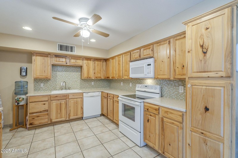 Kitchen.6