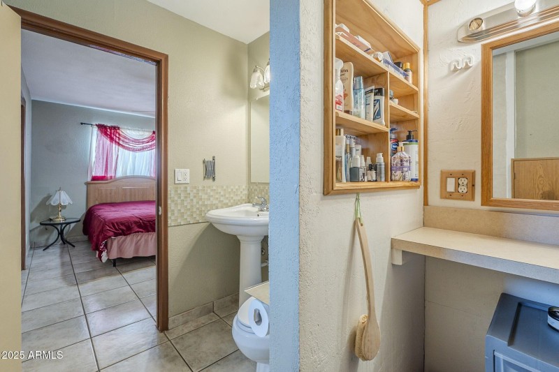 Master Bathroom.2
