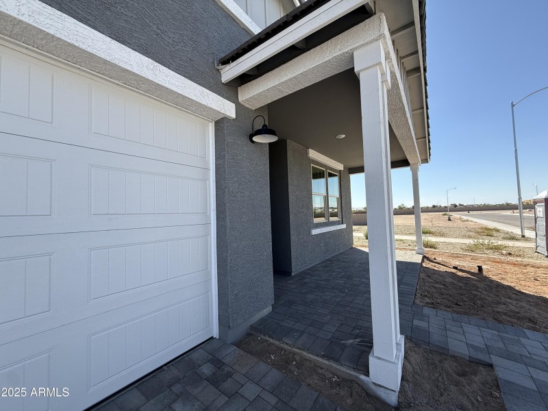 003_Front_Patio