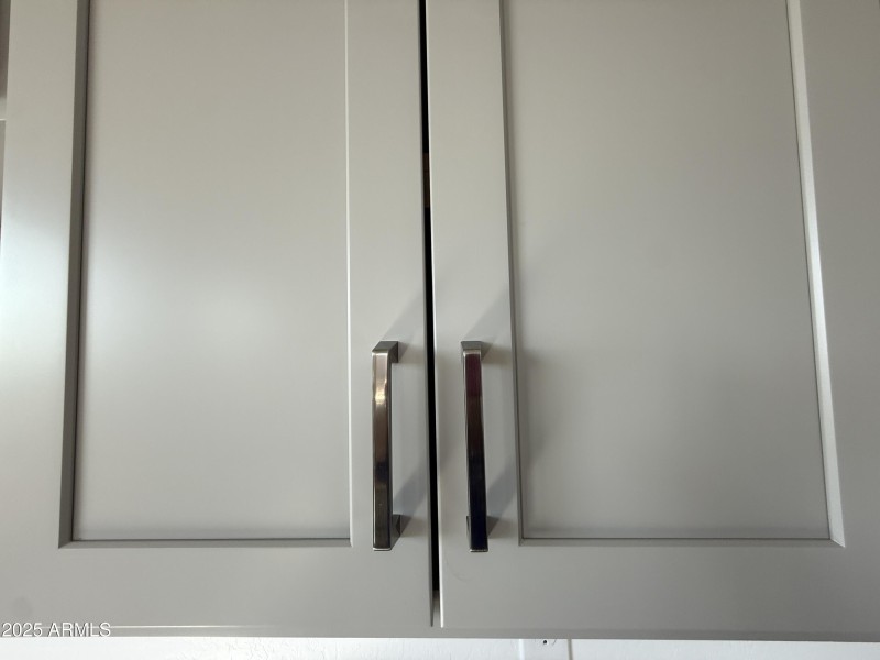 015c_Cabinets