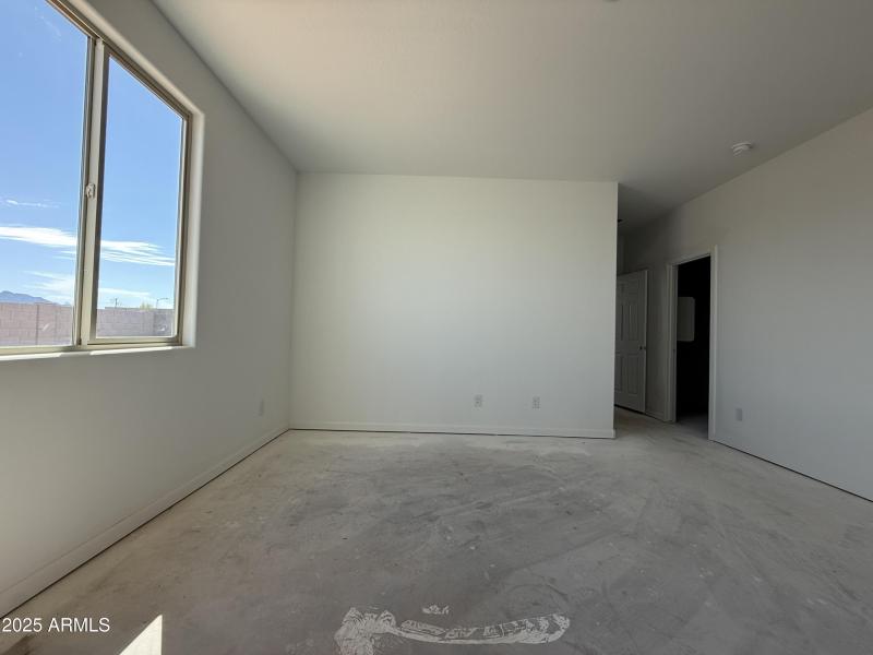 026_Primary_Bedroom