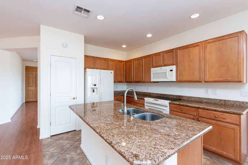 650 E Colinas Pl Chandler-12