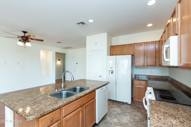 650 E Colinas Pl Chandler-13