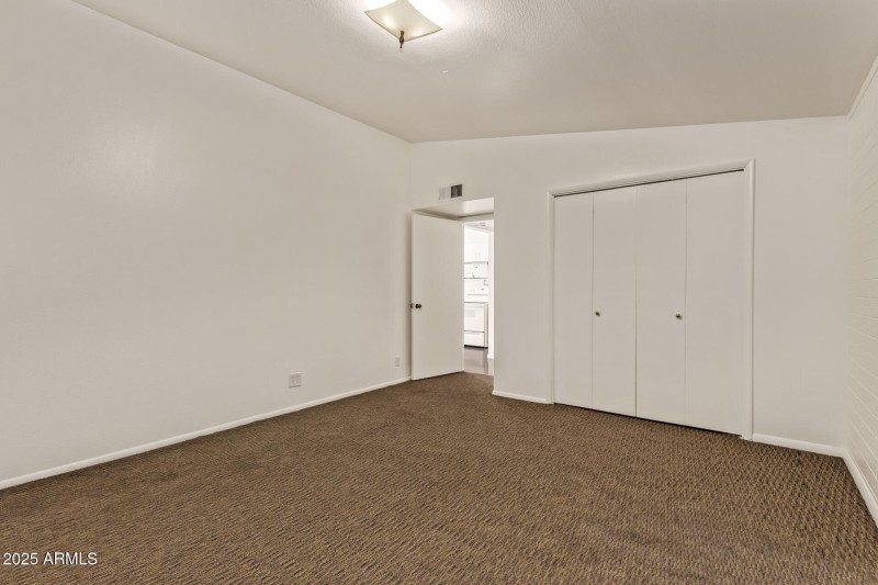 15 Oakmont