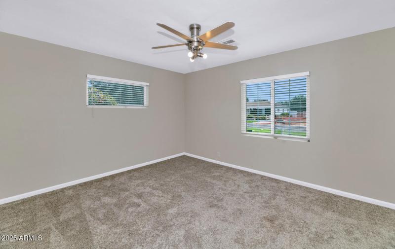 3822 E Monterosa St-large-016-006-TOD795