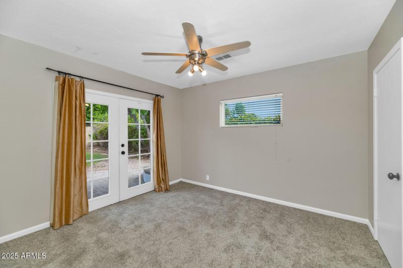 3822 E Monterosa St-large-018-009-TOD795