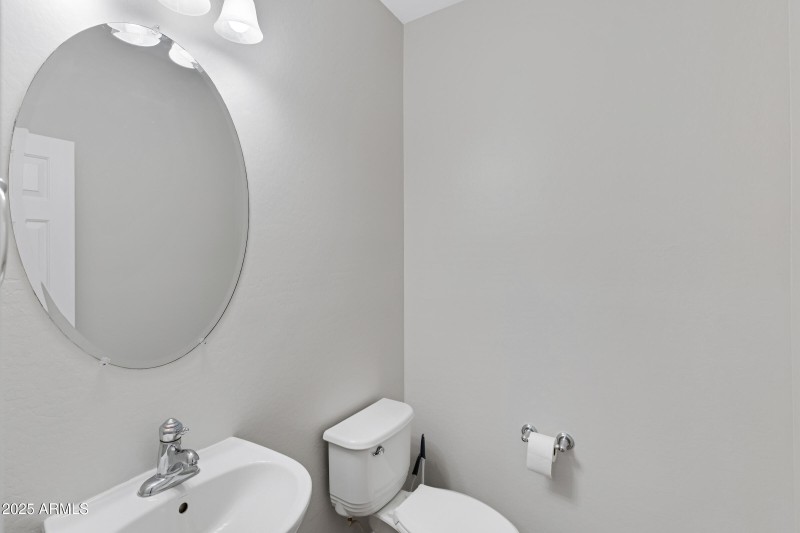 2732 N Monticello Dr-19